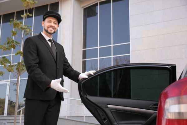 Munich Airport to Mandarin Oriental München Transfer